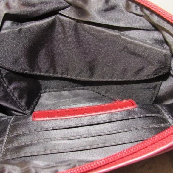 LC Lauren Conrad Red Whitney Heart Wallet - Picture 5 of 6